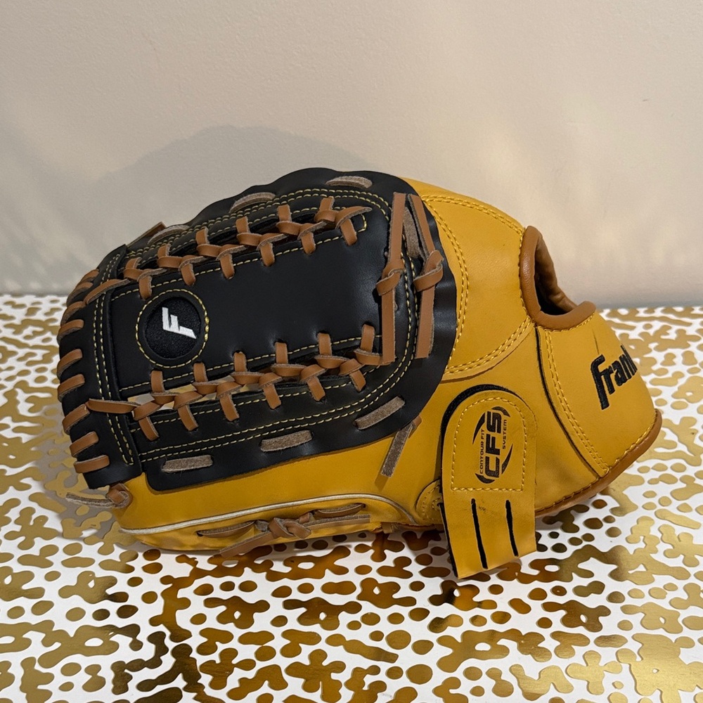 Franklin Kids Baseball Glove - Black and Tan